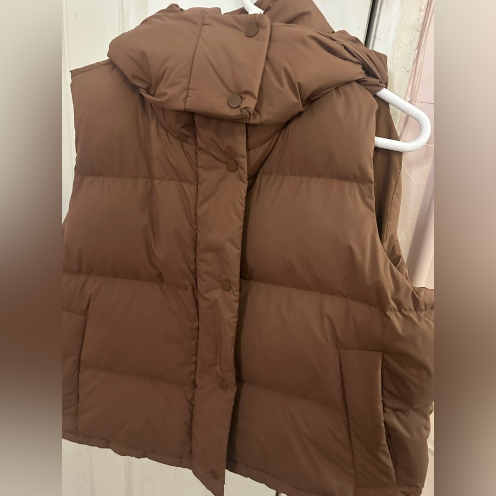 Lululemon Wunderpuff Cropped Vest Brown